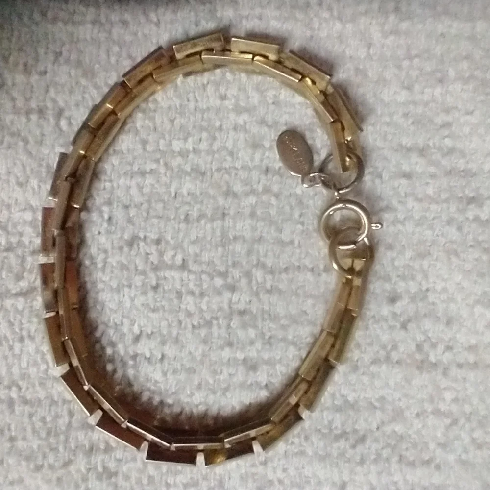 Goldtone large link bracelet park lane